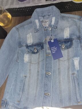 BRAND NEW WITH TAGS LOVE TREE DENIM TOP/JACKET